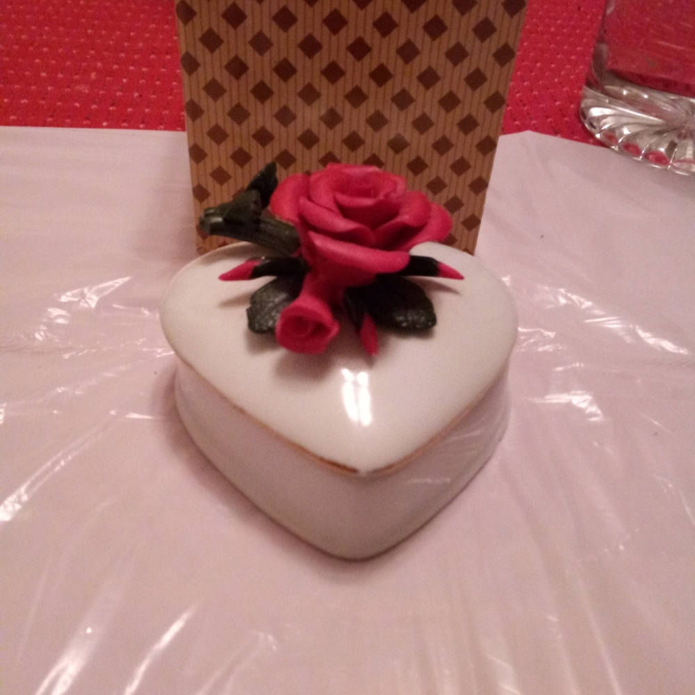 Valentine Day Trinket Box
